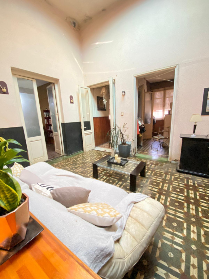 Casa ID.324 - Casa en Venta 3 dorm y azotea con Parrillero en La Comercial