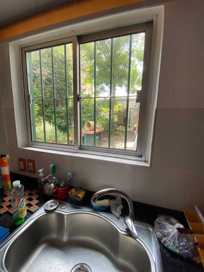 Casa ID.318 - Gran propiedad en Pocitos en Padrón Único 4 dorm,2 baños y gge