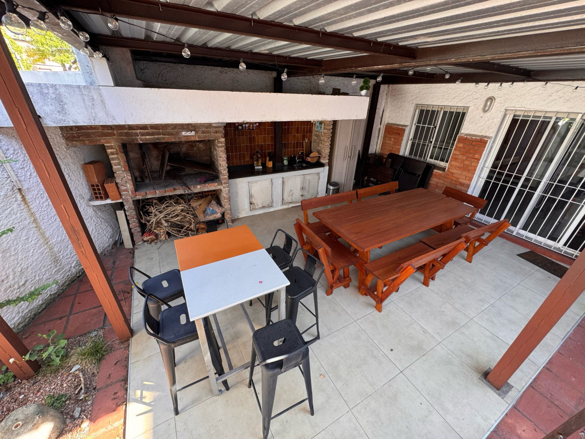 Casa ID.297 - Casa en PH 3 dormitorios y 2 baños en Venta en Buceo