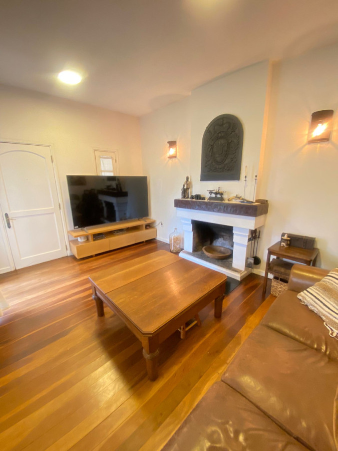 Casa ID.419 - Casa de 3 dormitorios con parrillero, terraza y jardín cerca de Plaza Italia Shopping