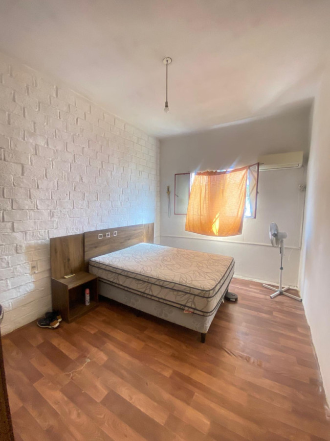 Casa ID.424 - Casa independiente con cochera en alquiler 2 dormitorios.