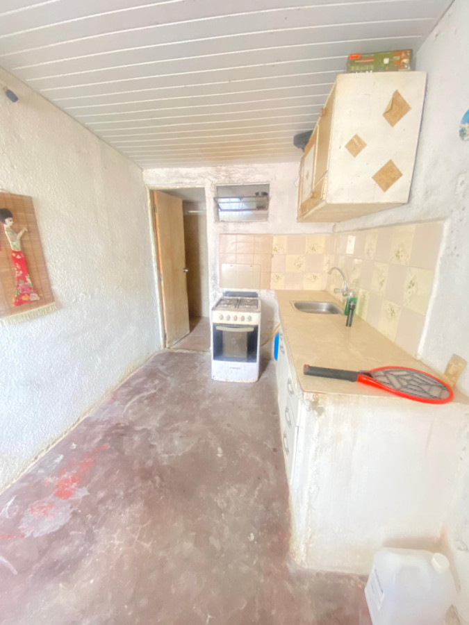 Casa ID.424 - Casa independiente con cochera en alquiler 2 dormitorios.