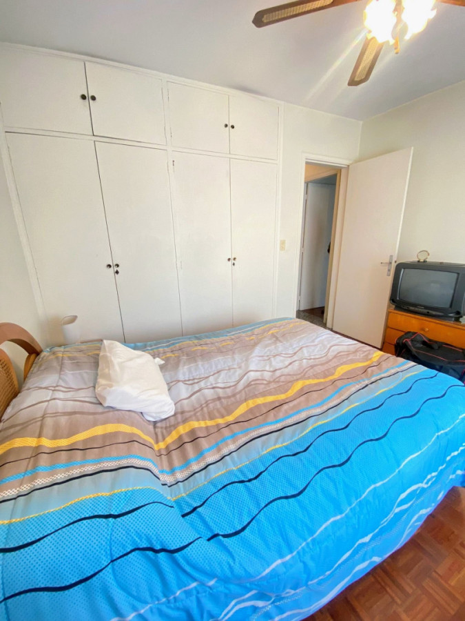 Casa ID.447 - Casa de dos plantas | Buceo | 2 dorm. | 2 baños | Garage