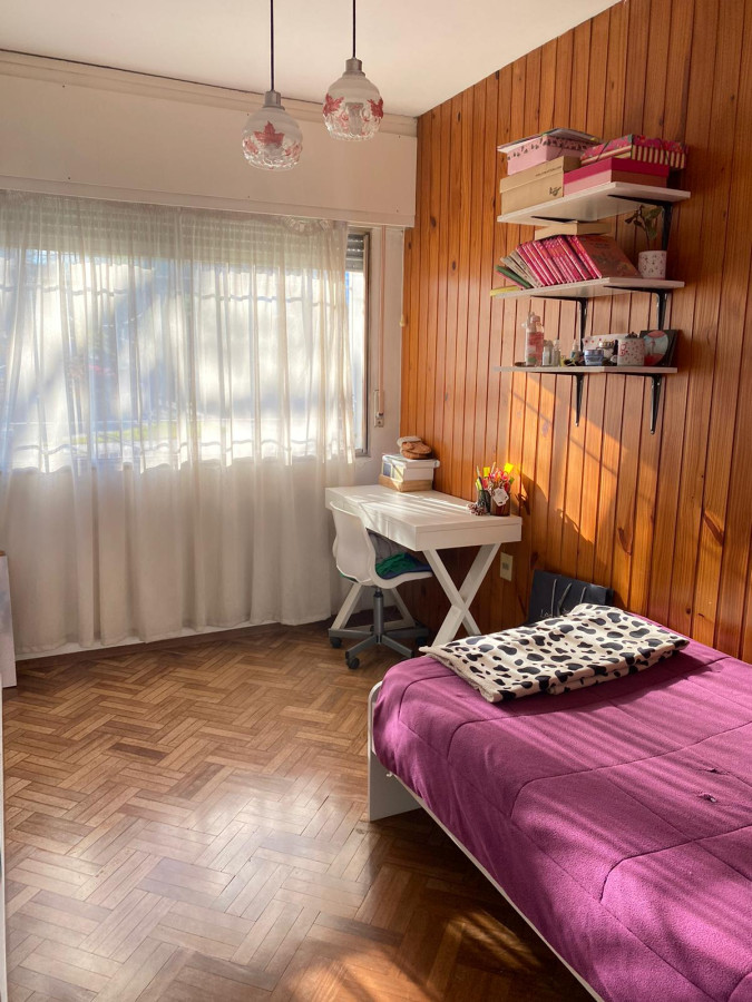 Casa ID.321 - Hermosa Casa en PU en Malvin 5 dorm y 2 baños con gge doble