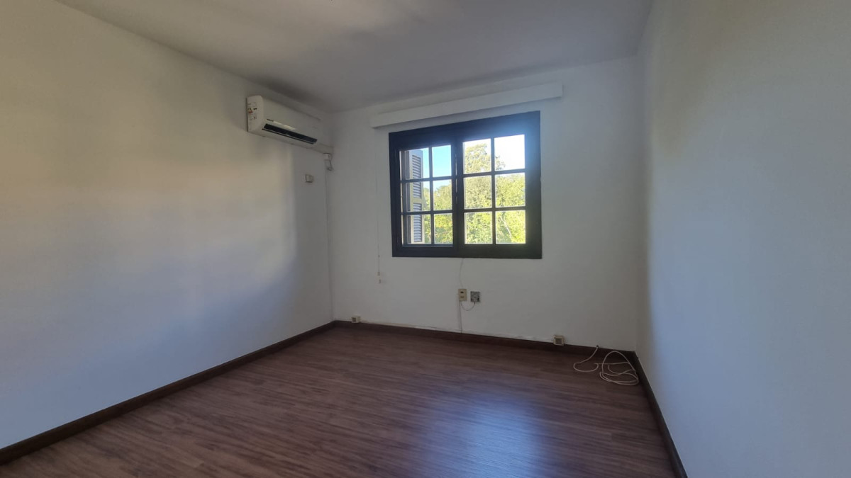 Casa ID.329 - Hermosa casa de 3 dormitorios en Venta y Alquiler en Carrasco