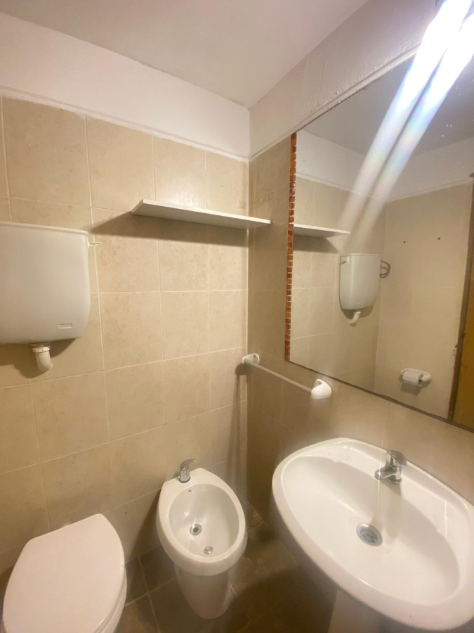 Casa ID.251 - En Cordón Casa en Propiedad Única en Venta 