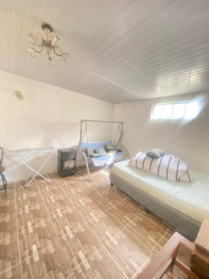 Casa ID.424 - Casa independiente con cochera en alquiler 2 dormitorios.