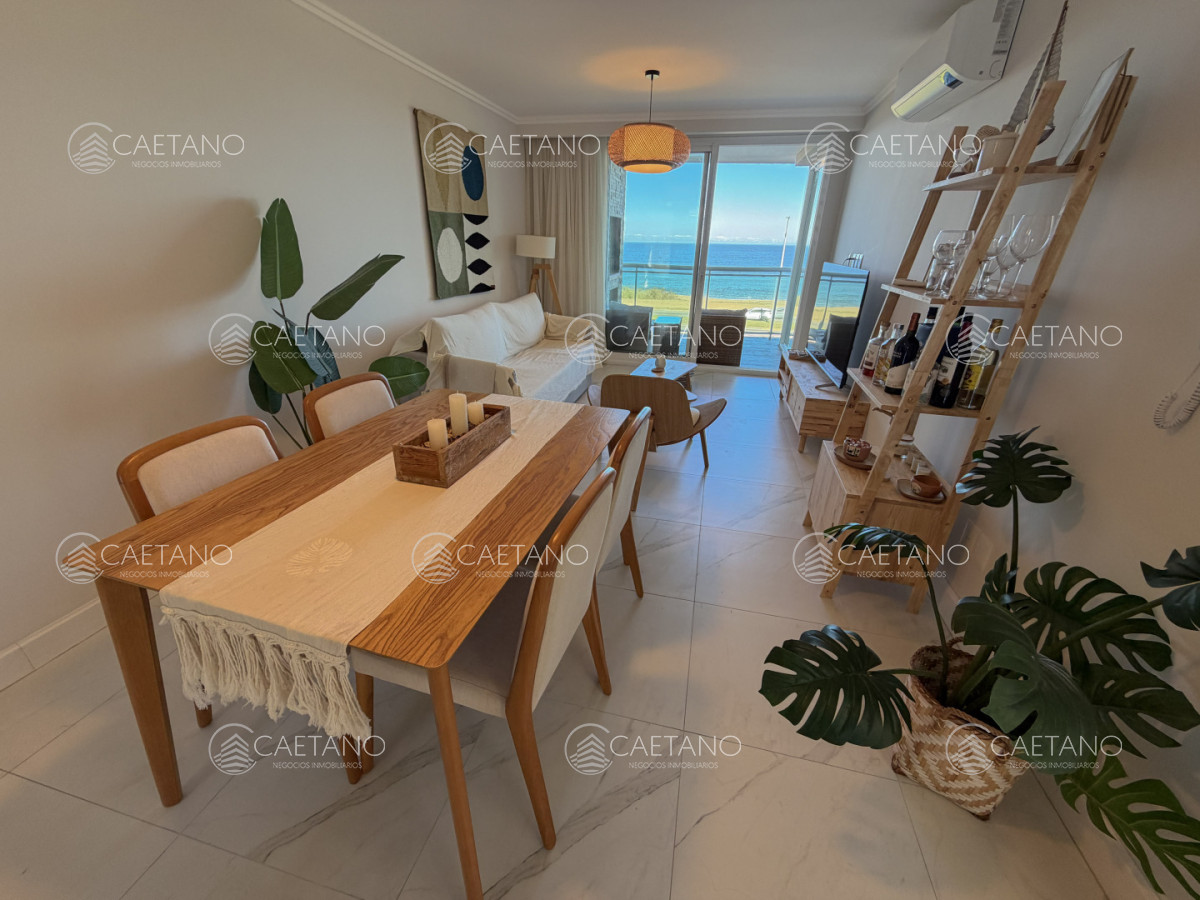 DEPARTAMENTO MODERNO FRENTE AL MAR U$S 380.000