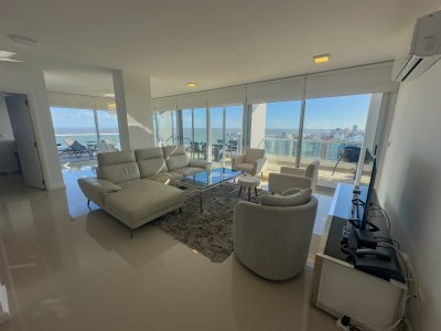 Hermoso Penthouse en Icon Brava!