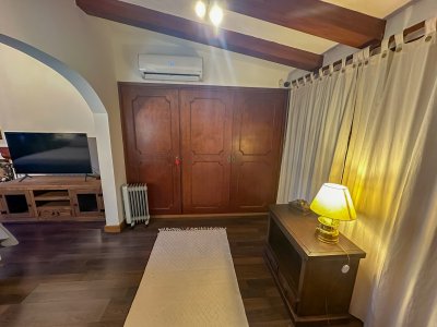 hermosa casa pronta para comenzar a disfrutar a metros del mar  - jpa9984c