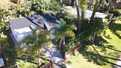 Casa en venta 2 dormitorios en Pinares en muy buen estado