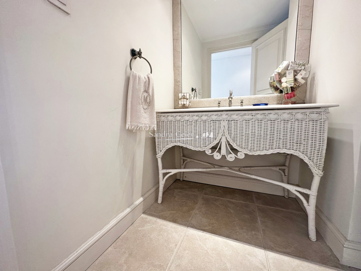 Apartamento ID.2558 -  VENTA Penthouse en primera linea de Playa Mansa