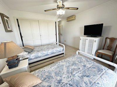 Apartamento ID.2558 -  VENTA Penthouse en primera linea de Playa Mansa