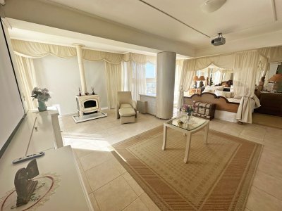 Apartamento ID.2558 -  VENTA Penthouse en primera linea de Playa Mansa