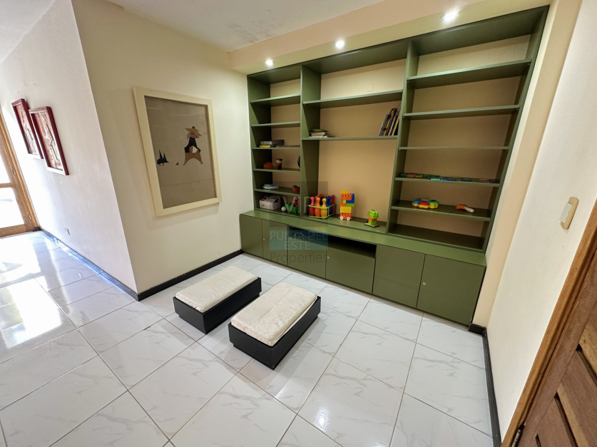 Apartamento ID.2475 - Pent House en primera linea de Playa Mansa