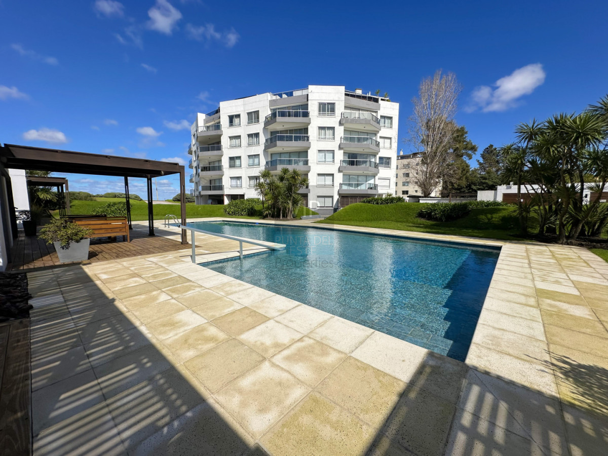 Apartamento ID.2475 - Pent House en primera linea de Playa Mansa