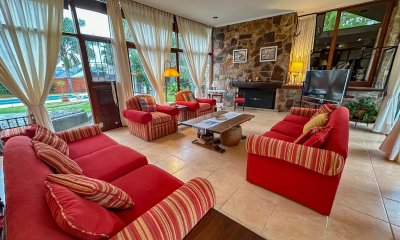 Vende Casa en excelente zona de Playa Mansa Punta del este