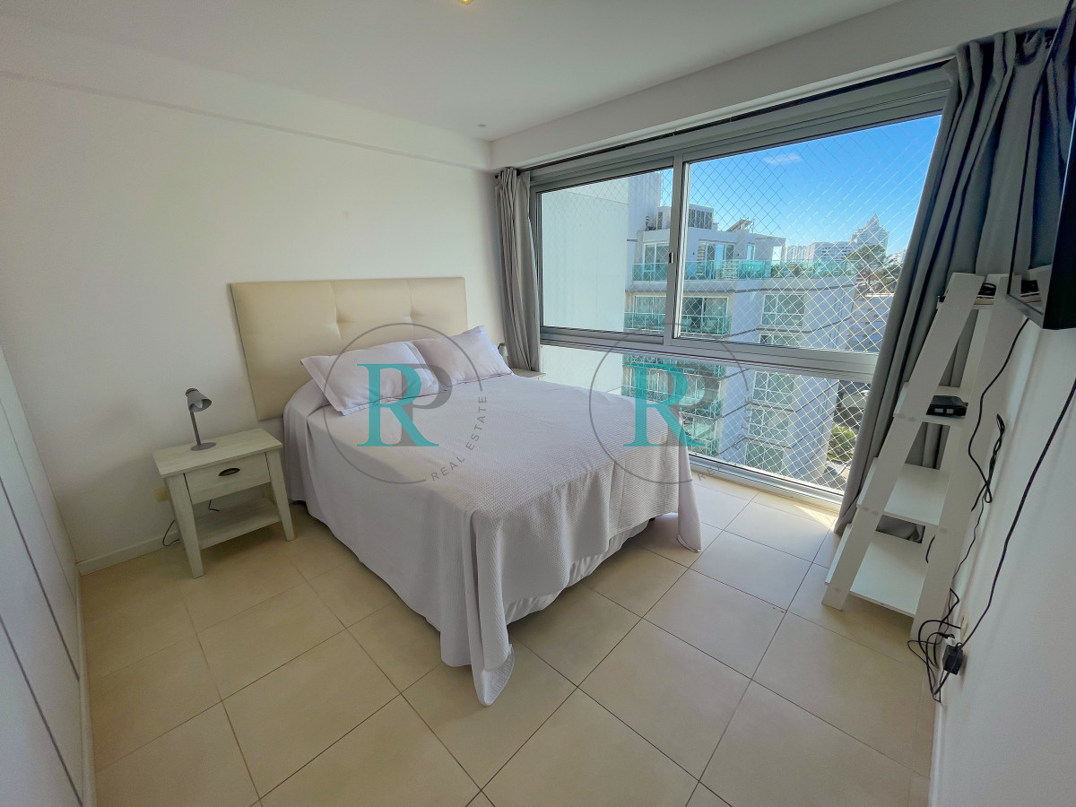 Apartamento ID.2121 - Departamento en zona mansa, 3 dormitorios U$S 269.000