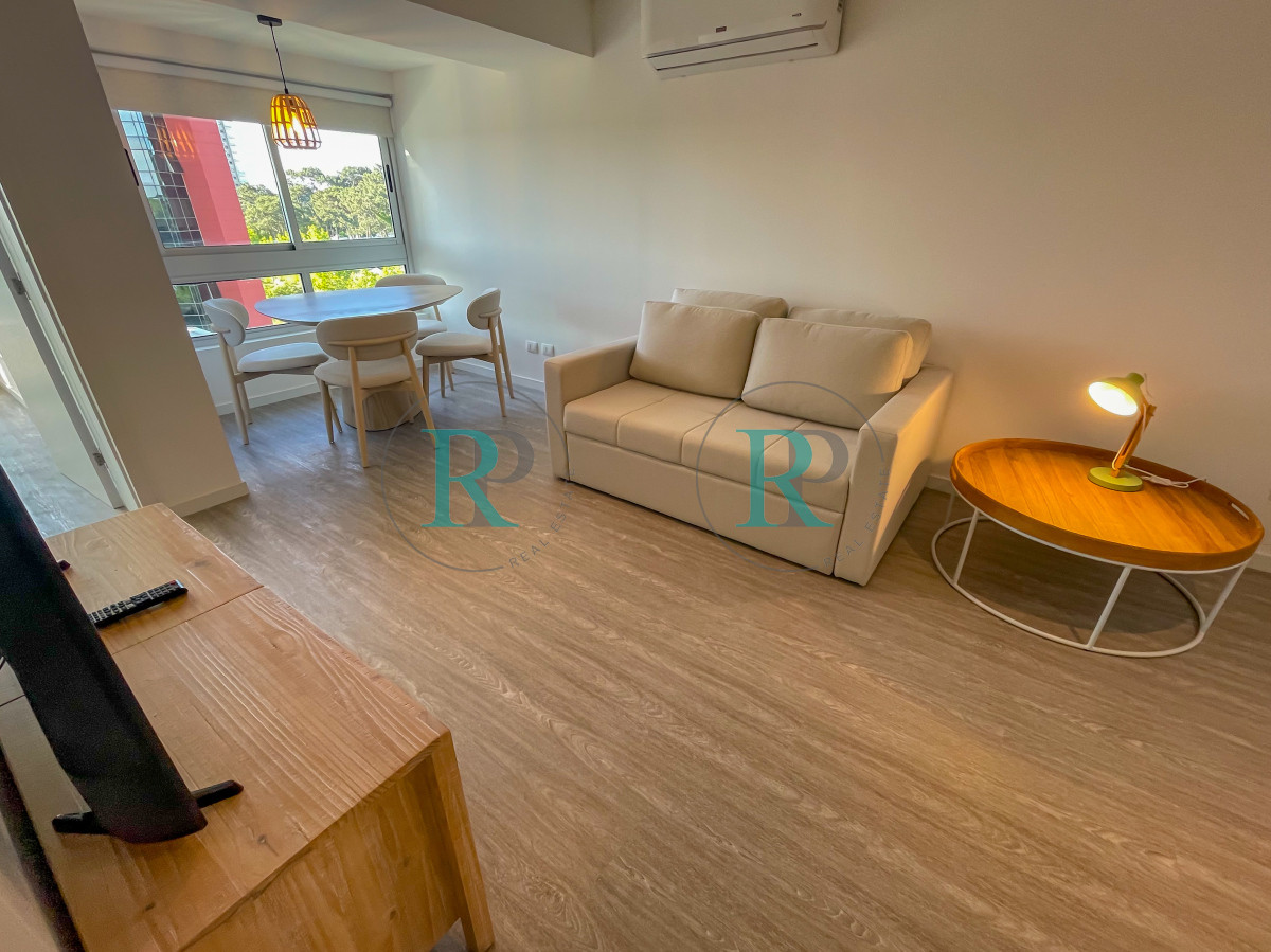 Apartamento ID.2198 - Apartamento en Alquiler de 1 dormitorio con 2 baños en Ocean Drive Country