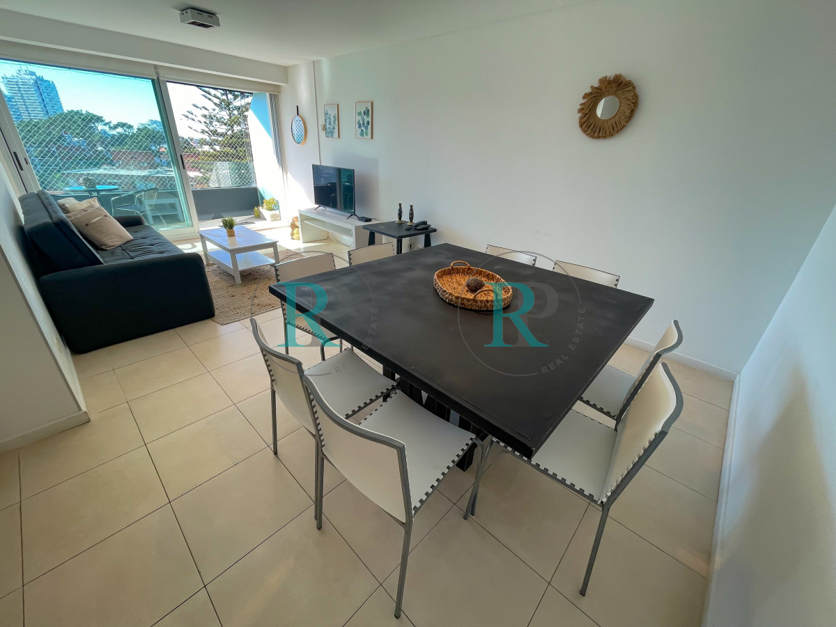 Apartamento ID.2121 - Departamento en zona mansa, 3 dormitorios U$S 269.000