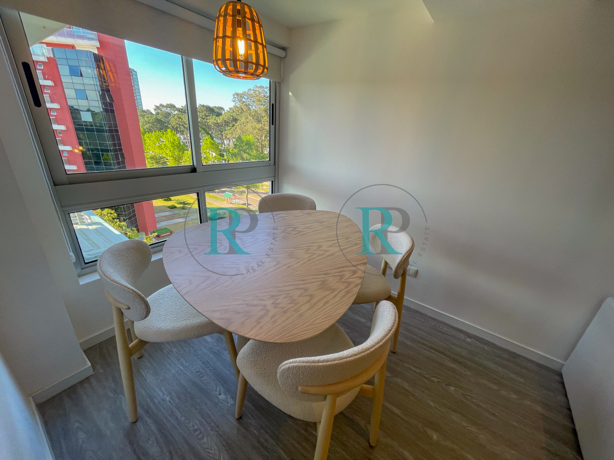 Apartamento ID.2198 - Apartamento en Alquiler de 1 dormitorio con 2 baños en Ocean Drive Country