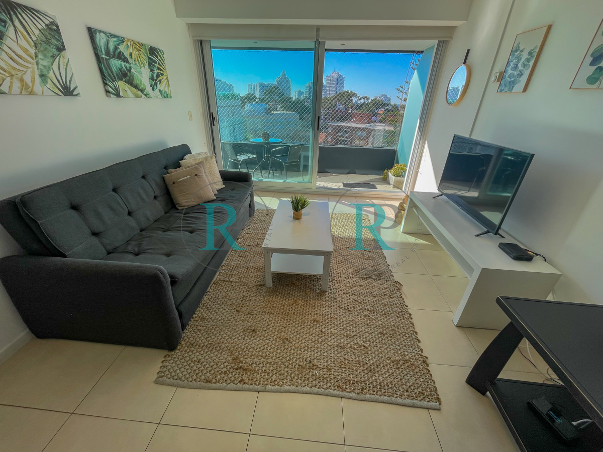 Apartamento ID.2121 - Departamento en zona mansa, 3 dormitorios U$S 269.000