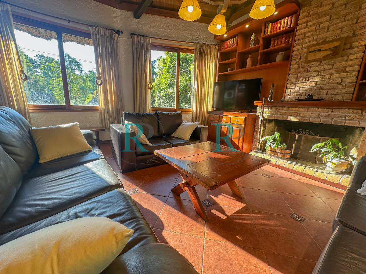 Casa ID.2218 - Casa en venta en Pinares para disfrutar todo el año