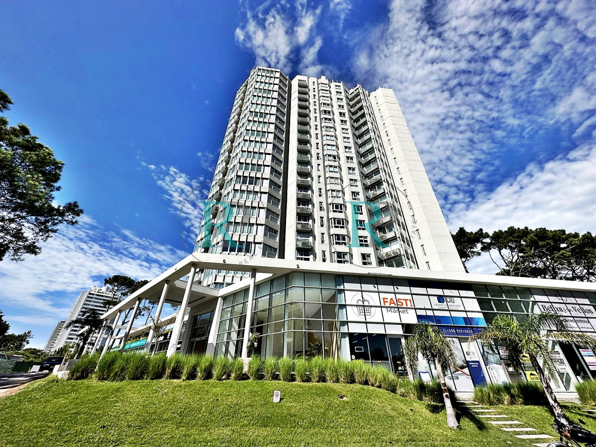 Apartamento ID.2198 - Apartamento en Alquiler de 1 dormitorio con 2 baños en Ocean Drive Country