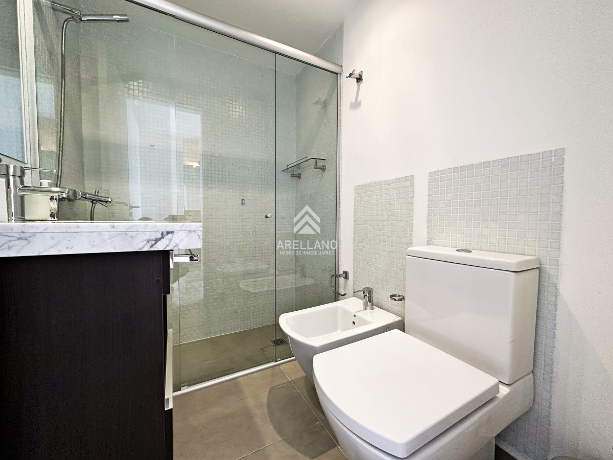 Apartamento ID.5150 - Venta apartamento 2 dormitorios Piso alto en Icon Brava
