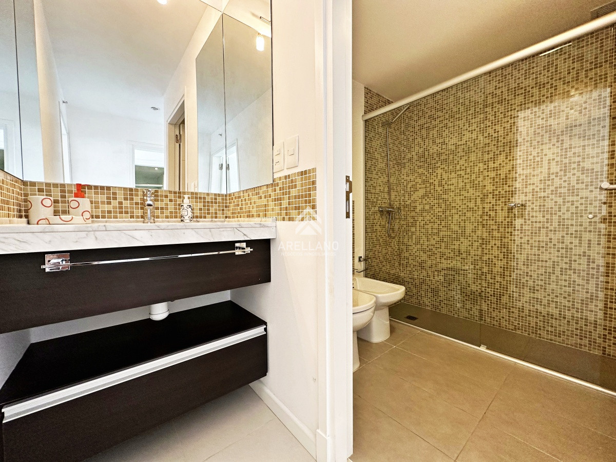 Apartamento ID.5150 - Venta apartamento 2 dormitorios Piso alto en Icon Brava