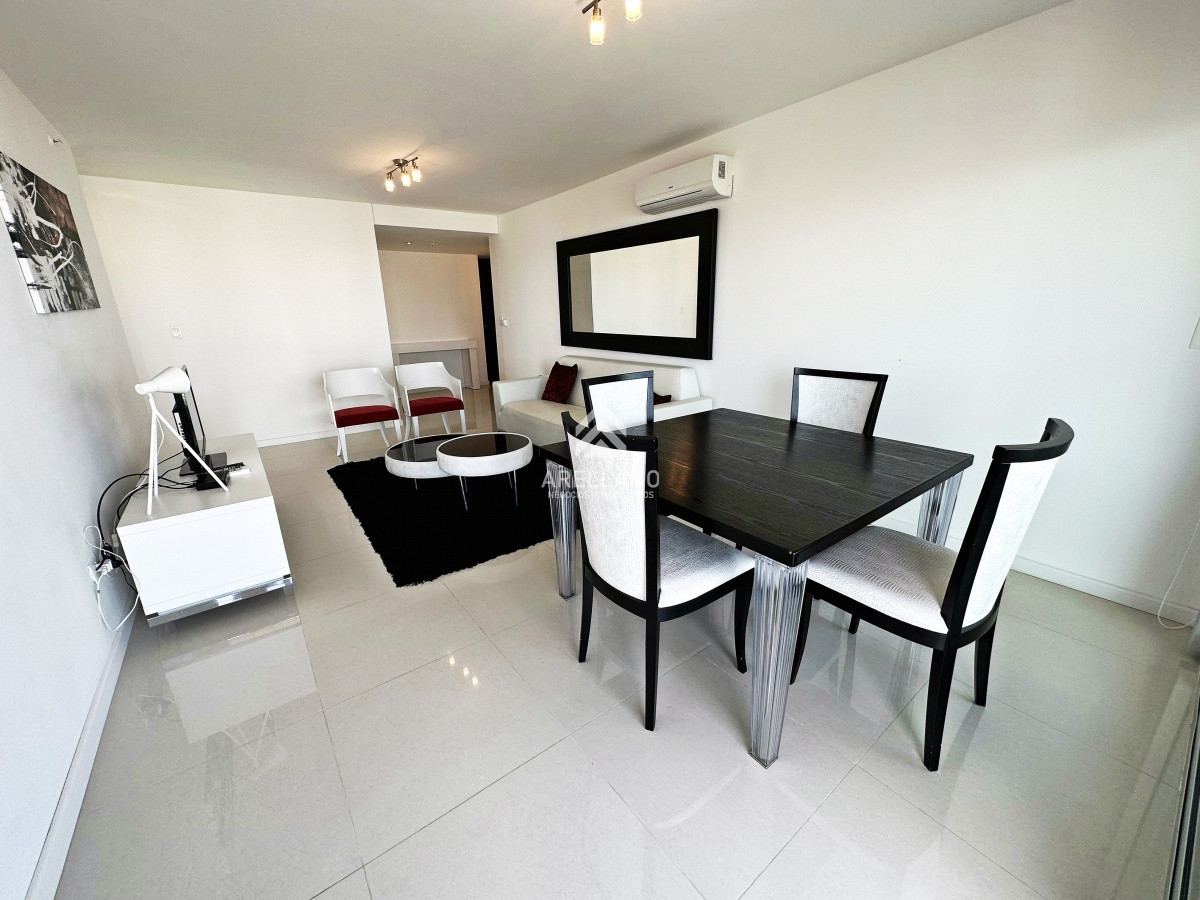 Apartamento ID.5150 - Venta apartamento 2 dormitorios Piso alto en Icon Brava