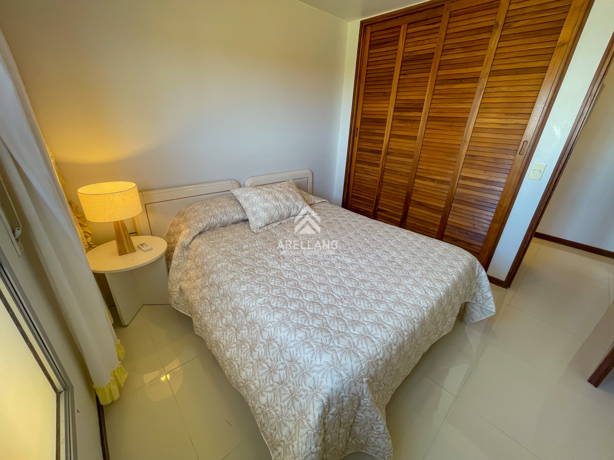 Apartamento ID.4660 - Hermoso apartamento en piso alto en la zona de Punta Shopping, cerca de todo!