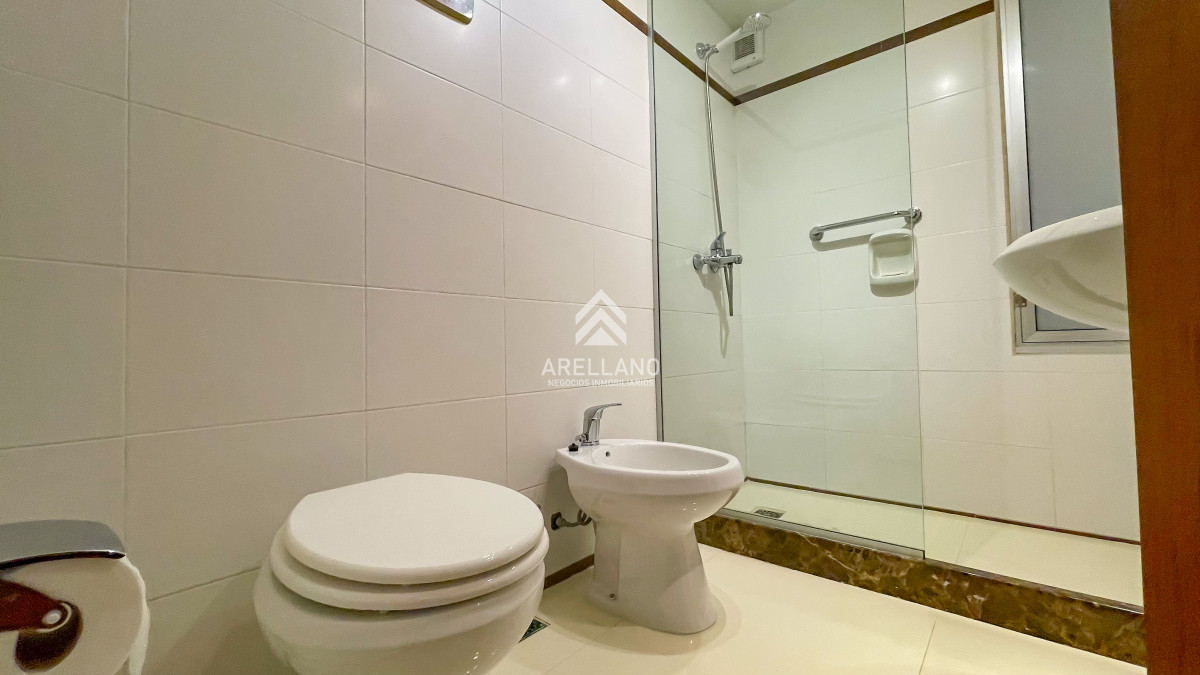 Apartamento ID.4660 - Hermoso apartamento en piso alto en la zona de Punta Shopping, cerca de todo!