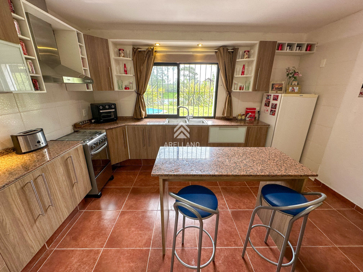 Casa ID.5814 - Hermosa casa en barrio Residencial de Punta del Este a pasos de todo!