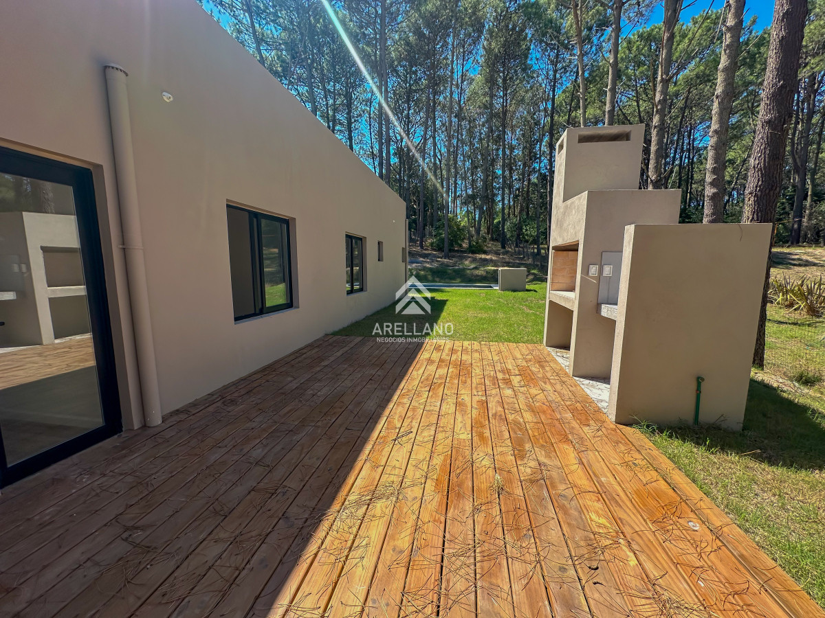 Casa ID.5023 - Casas a estrenar en Laguna del Sauce, Punta del Este.