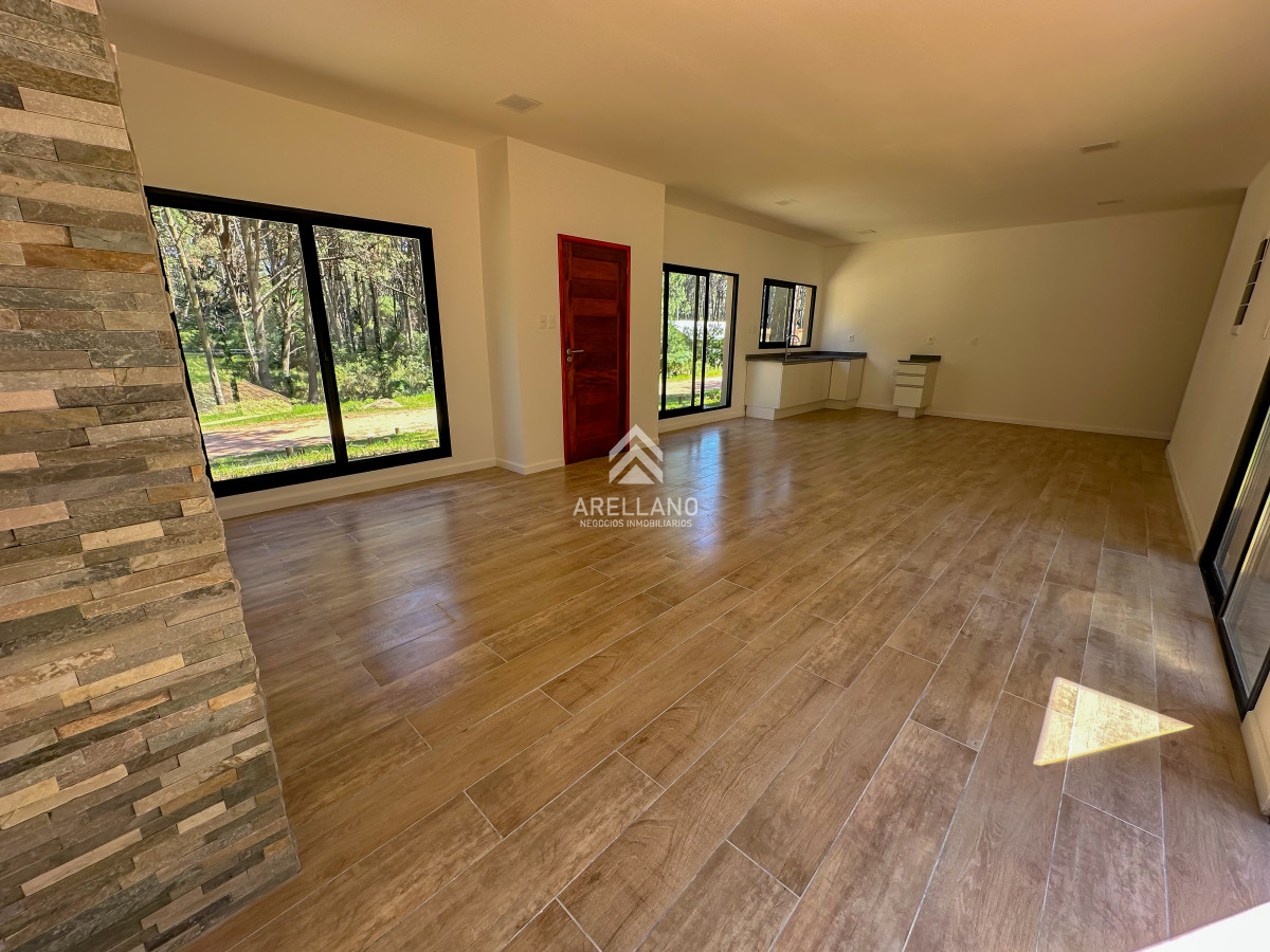 Casa ID.5023 - Casas a estrenar en Laguna del Sauce, Punta del Este.