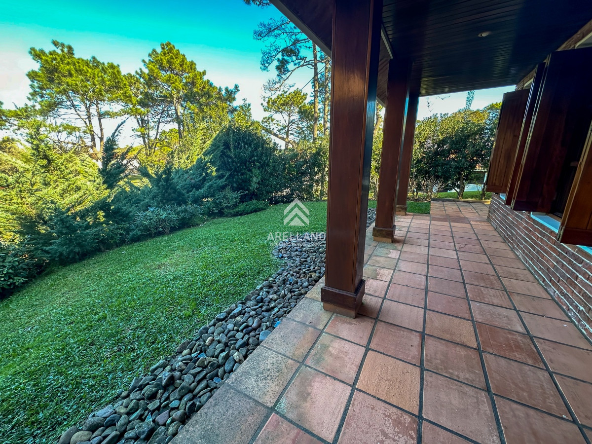 Casa ID.6428 - Venta casa 4 dormitorios 