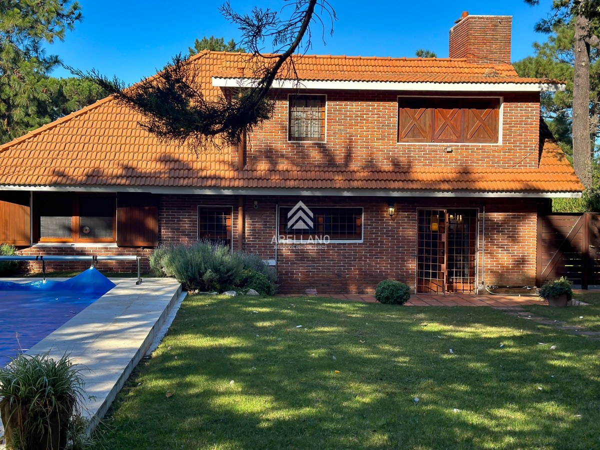 Casa ID.6428 - Venta casa 4 dormitorios 