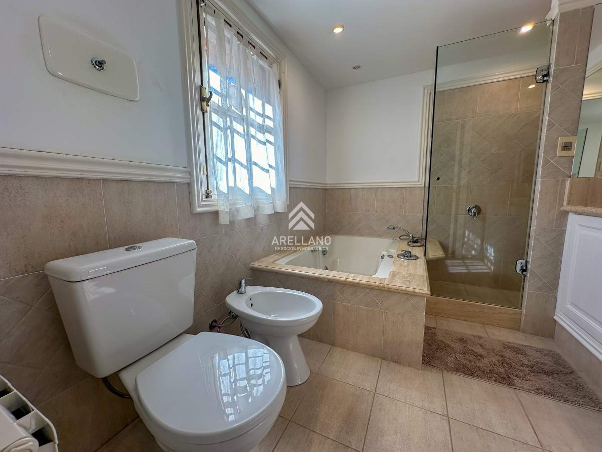 Casa ID.6428 - Venta casa 4 dormitorios 