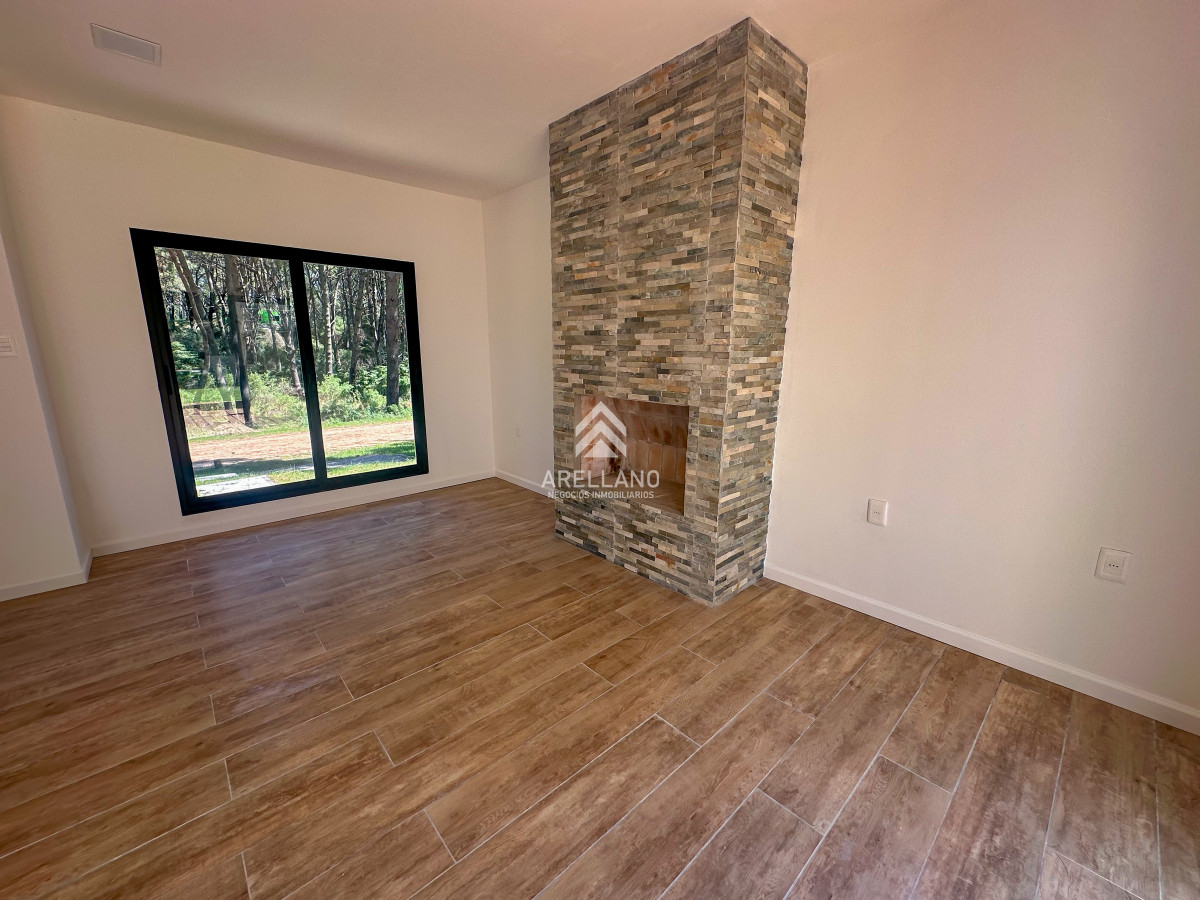 Casa ID.5021 - Casas a estrenar en Laguna del Sauce. Punta del Este