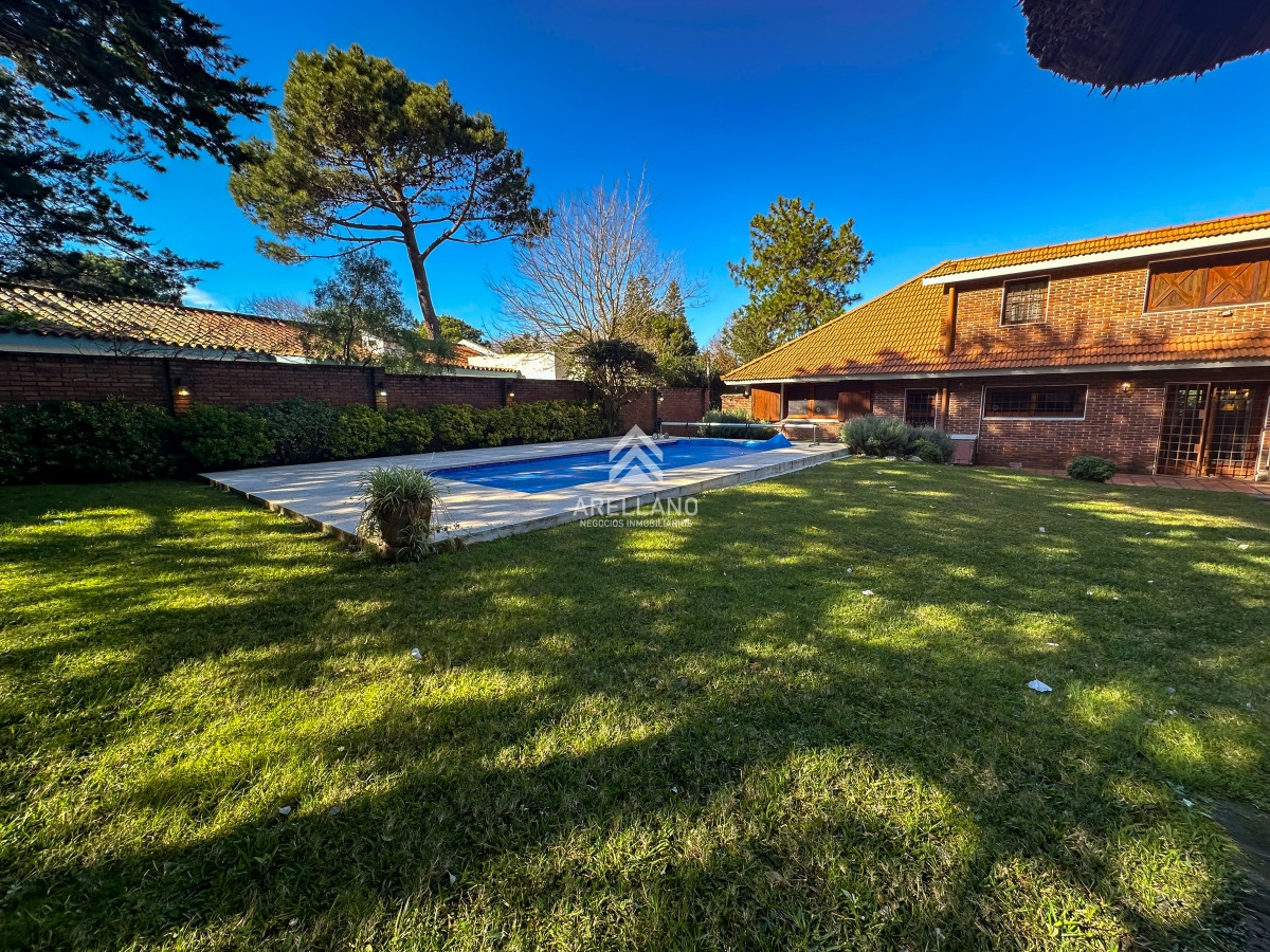 Casa ID.6428 - Venta casa 4 dormitorios 