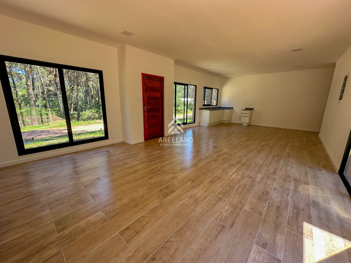 Casa ID.5023 - Casas a estrenar en Laguna del Sauce, Punta del Este.