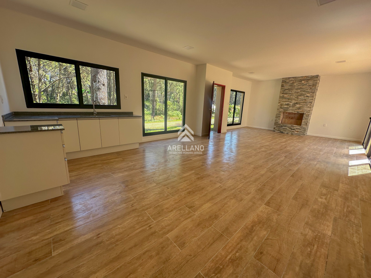 Casa ID.5021 - Casas a estrenar en Laguna del Sauce. Punta del Este