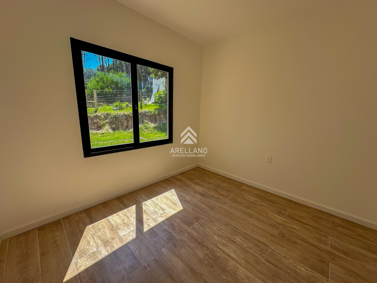 Casa ID.5021 - Casas a estrenar en Laguna del Sauce. Punta del Este