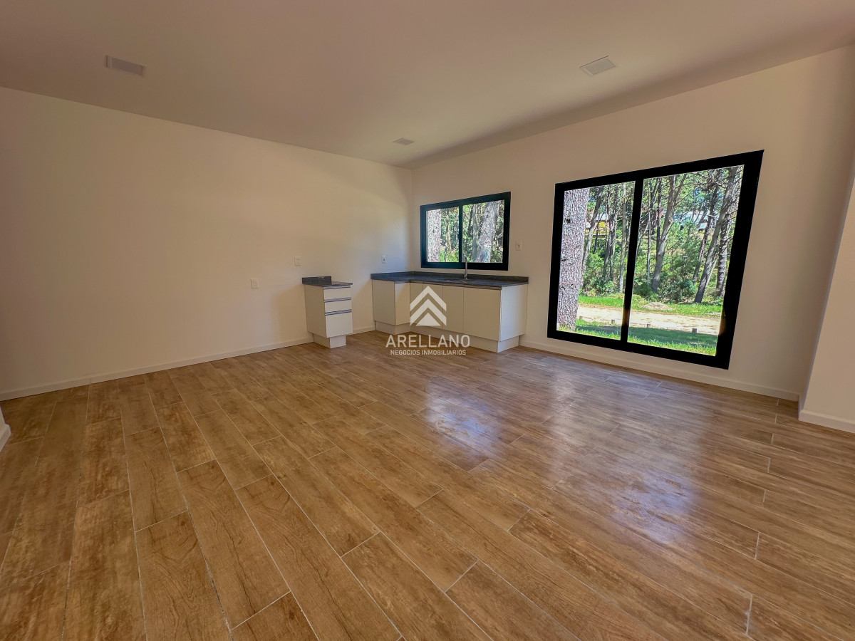 Casa ID.5021 - Casas a estrenar en Laguna del Sauce. Punta del Este