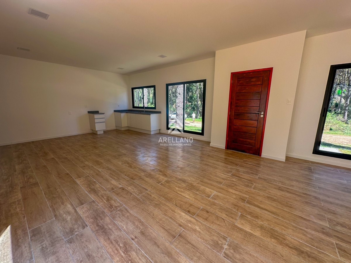 Casa ID.5021 - Casas a estrenar en Laguna del Sauce. Punta del Este