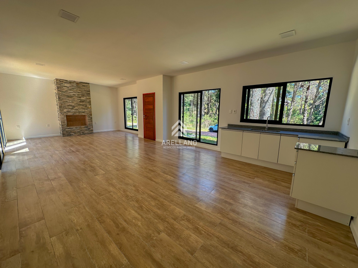 Casa ID.5023 - Casas a estrenar en Laguna del Sauce, Punta del Este.