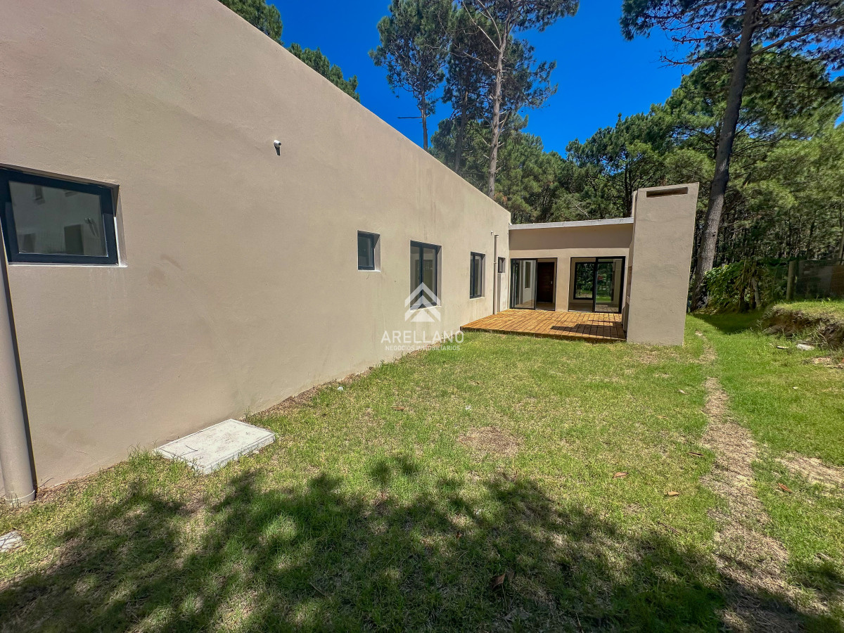 Casa ID.5021 - Casas a estrenar en Laguna del Sauce. Punta del Este