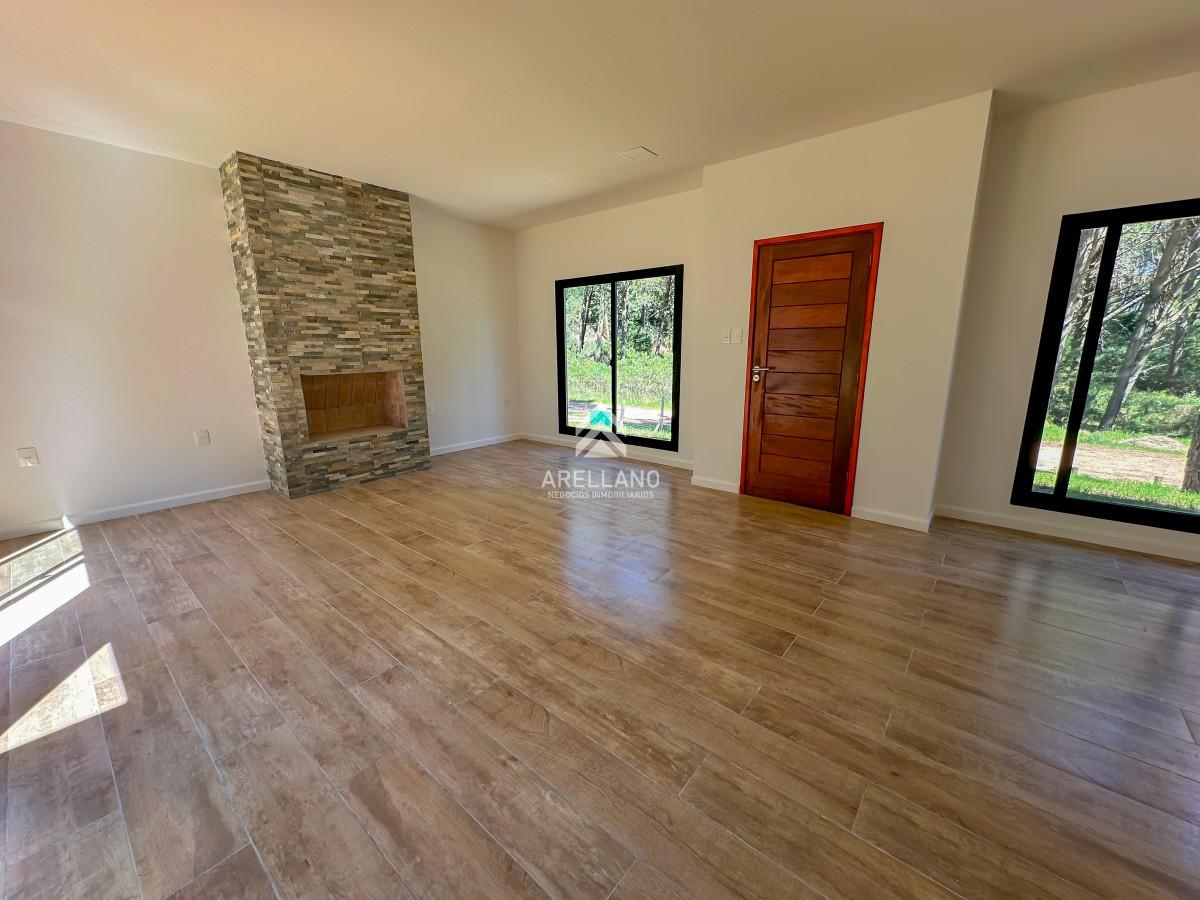 Casa ID.5023 - Casas a estrenar en Laguna del Sauce, Punta del Este.