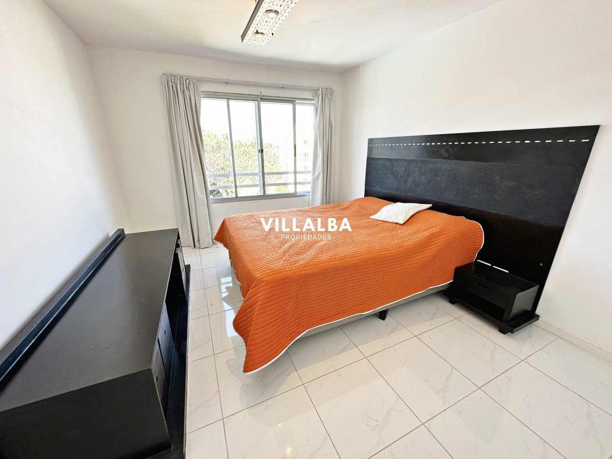 Apartamento ID.4150 - Pent House en primera linea de Playa Mansa